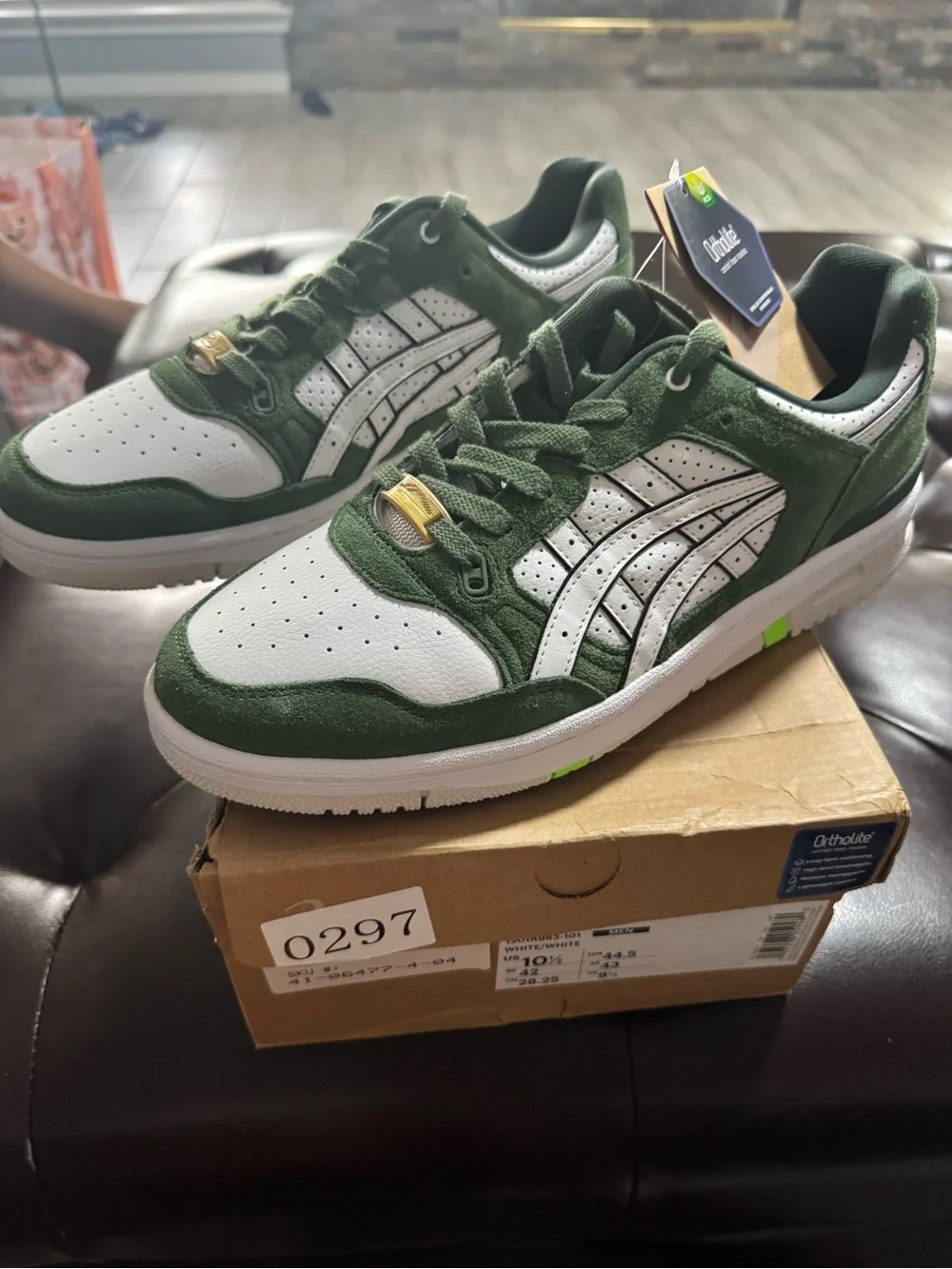 Asics Men’s EX89 Low-Top Sneakers in Green and White with Gold Accent